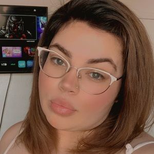 Meet your Posher, Ary